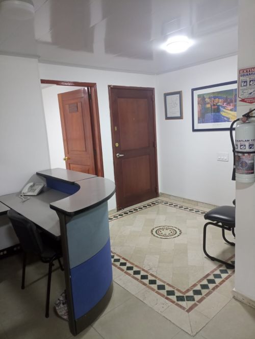 imagen de OFICINA 100M2 VENTA O ARRIENDO BARRIO CHICO con id 33612