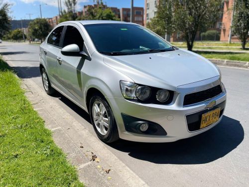 imagen de Vendo Chevrolet Sonic Sedán modelo 2014 con id 33716