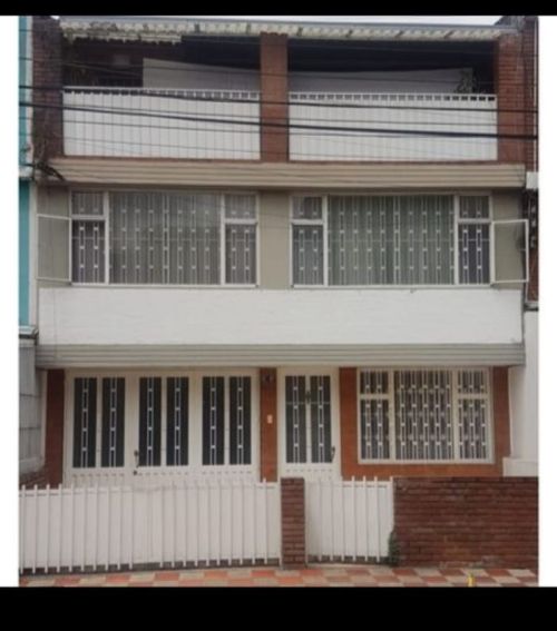 imagen de Casa en el barrio alqueria telas con id 33891