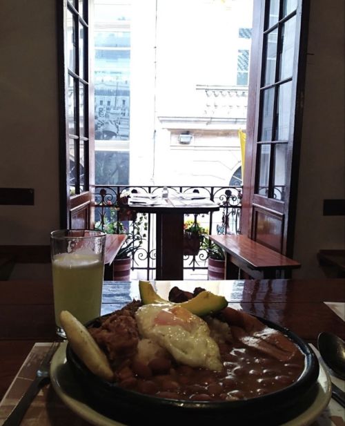 imagen de Vendo restaurante en centro de Bogotá  con id 34048