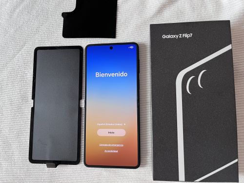 imagen de Samsung Galaxy Z Flip 7 256GB con id 34167