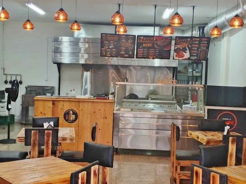 imagen de SE VENDE O CEDE RESTAURANTE – MONTAJE NUEVO Y M con id 34262