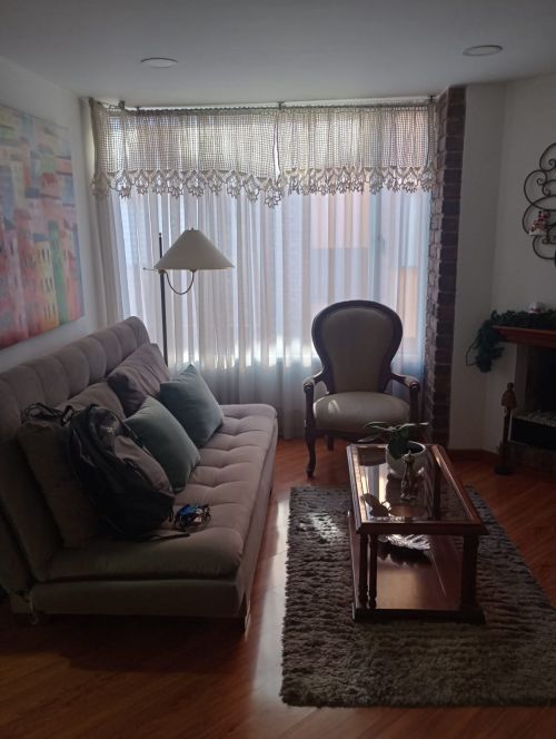 imagen de SE ARRIENDA HABITACIÓN COMPLETAMENTE AMOBLADA con id 34334