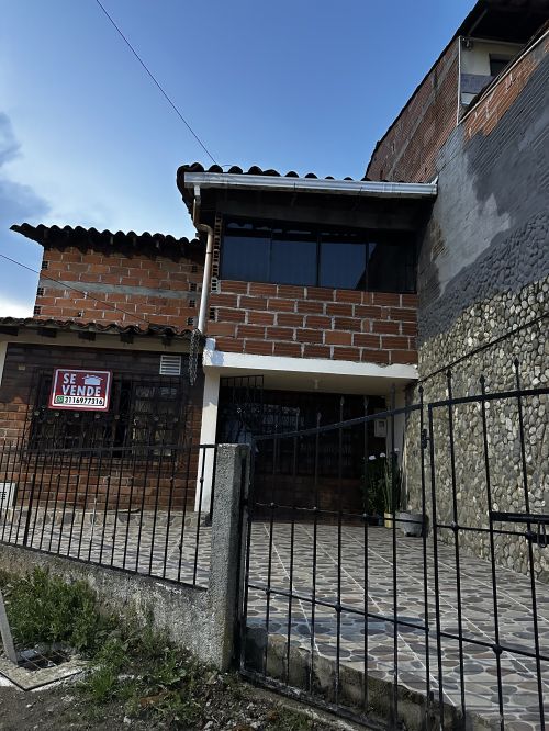 imagen de CASA FAMILIAR  con id 34739