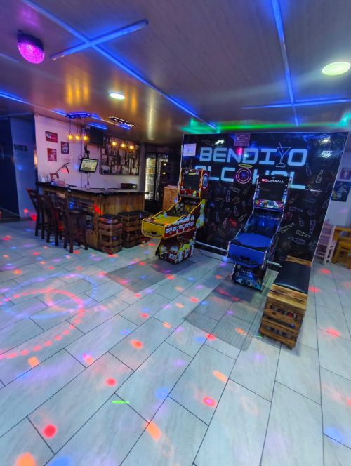 imagen de VENDO BAR BOLIRANA KARAOKE – TOTALMENTE EQUIPAD con id 34759