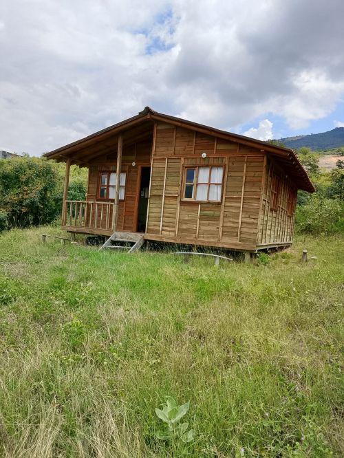 imagen de Cabaña en madera lote 1000 mts 2 tocaima con id 35141