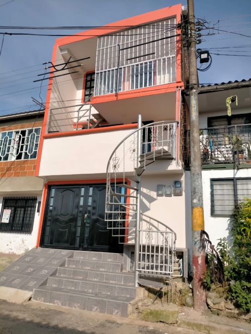 imagen de se vende casa  con id 35416