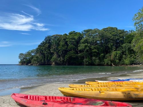 imagen de EN VENTA  HOTEL PLAYERO Y DISCOTECA COSTA RICA con id 35519