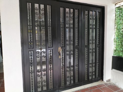 imagen de Alquilo apto/ local con id 35691