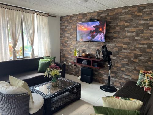 imagen de Espectacualr casa totalmente amoblada con id 36318