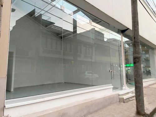 imagen de LOCAL COMERCIAL EN ALQUILER MUY BIEN UBICADO con id 36342