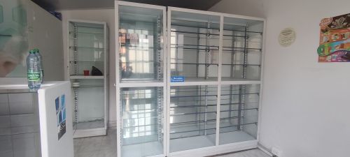 imagen de Gangazo. Se vende mobiliario para droguería con id 36586