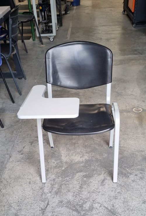 imagen de SILLAS UNIVERSITARIAS PUPITRES Y LINEA ESCOLAR con id 28404